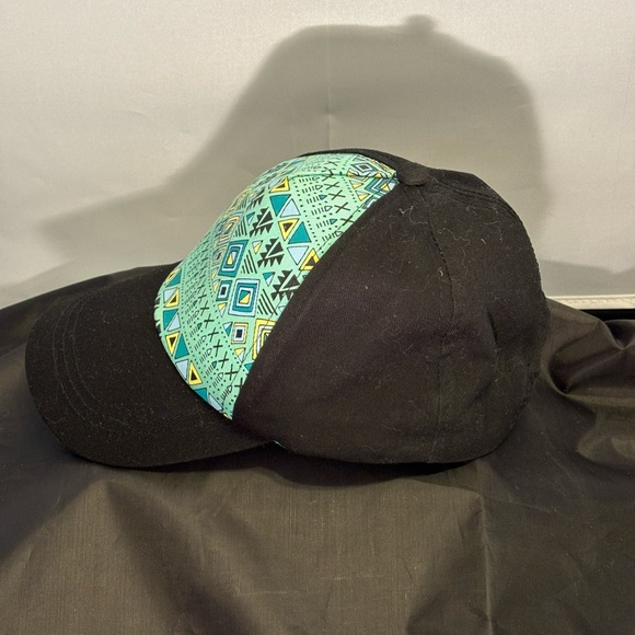 Accessory Depot Baseball Cap/Hat Black with Green Tribal Print Geometric OSFM - Picture 2 of 5